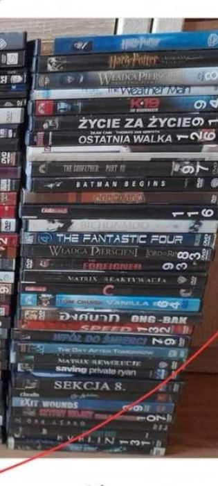 Filmy dvd około 200