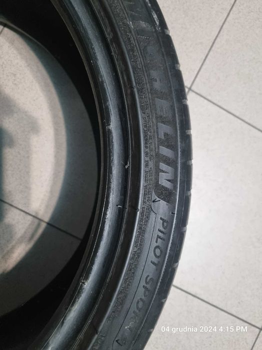 Opona Michelin Pilot Sport 4 225/40R18.