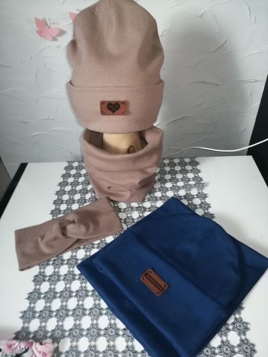 Czapka komin  rękawiczki