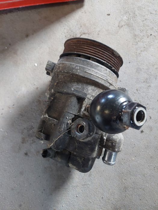pompa wspomagania dynamic drive actic steering bmw e60 e61 e63 e64  m5