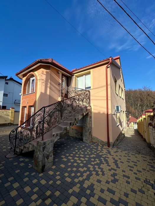 Продаж будинку від власника