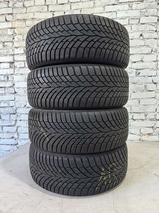 Зимові шини CONTINENTAL 225/50 R17
