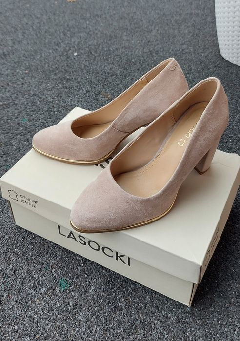 buty czółenka obcasy szpilki 36 Lasocki beżowe