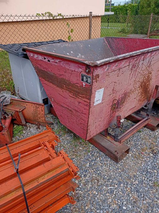 Mulda, kontener na złom ,wiór ,śmieci ,trot ;mulda samo kiprująca