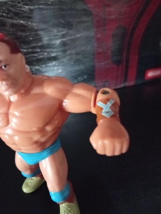 Figura WWF tatanka hasbro