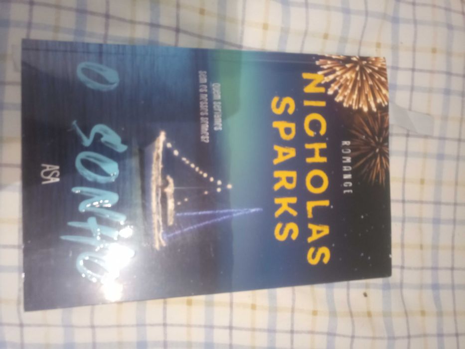 Vários livros como novos