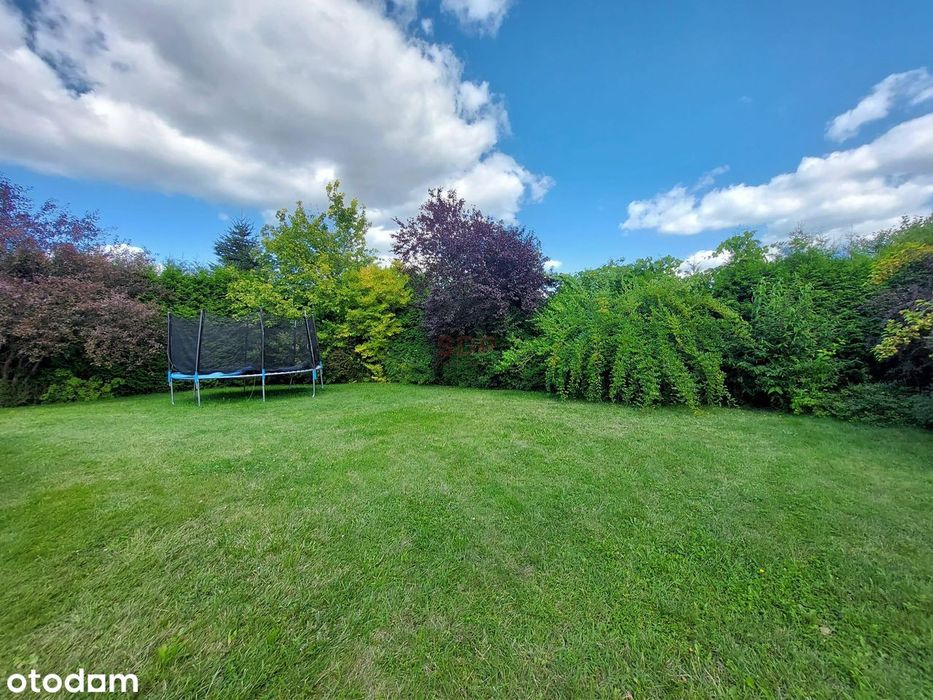 Piękny dom wolnostojący w Brzezinie