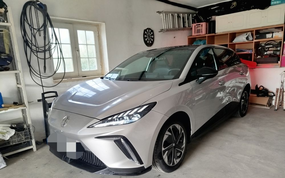 Vendo  MG4  Luxury 64kw