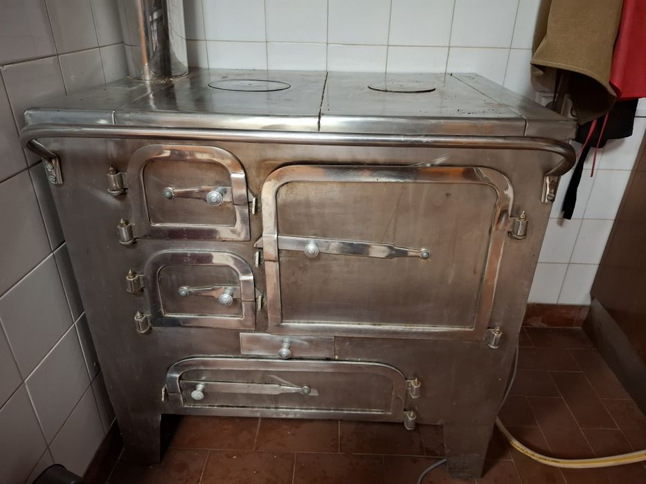 Fogão a lenha em aço inox
