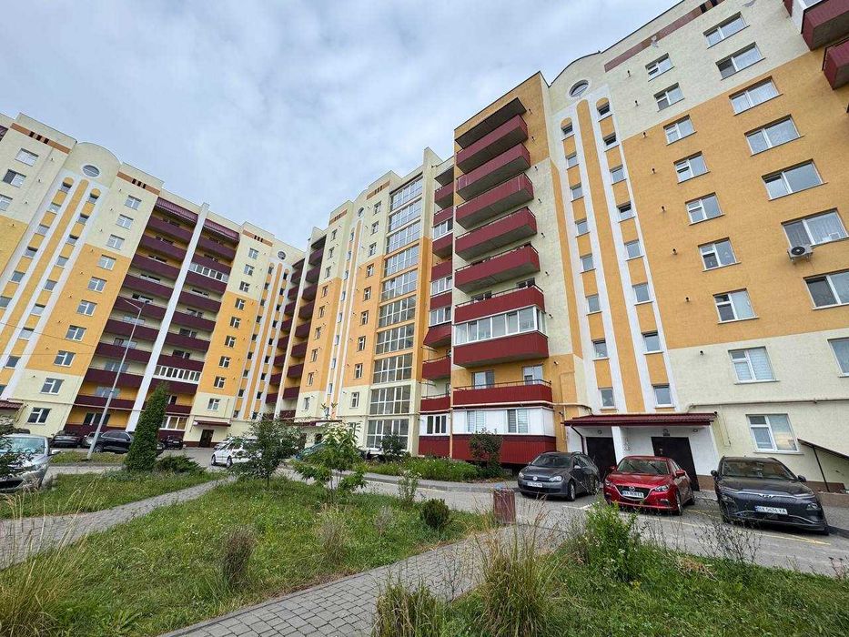 1к, Виставка, вул. Трудова Площа 60 м², 1/9 поверх Ремонт на 90%  Новобудова 2020 року.