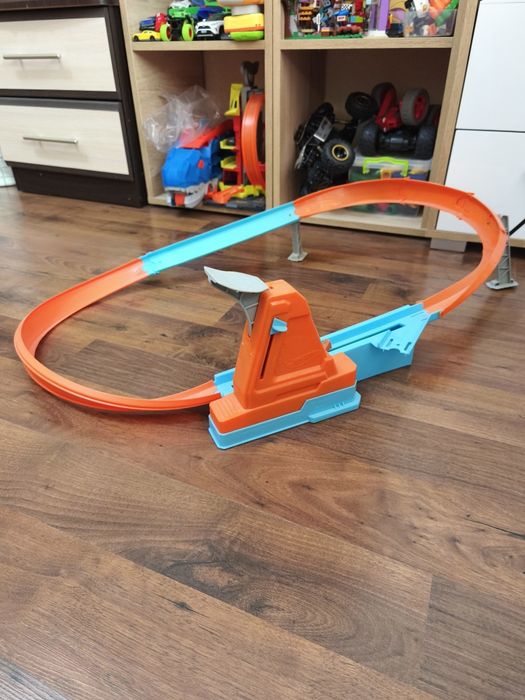 Трек Hot Wheels Чемпіон кола