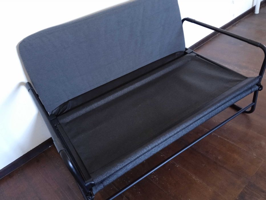 Sofá-cama marca Ikea