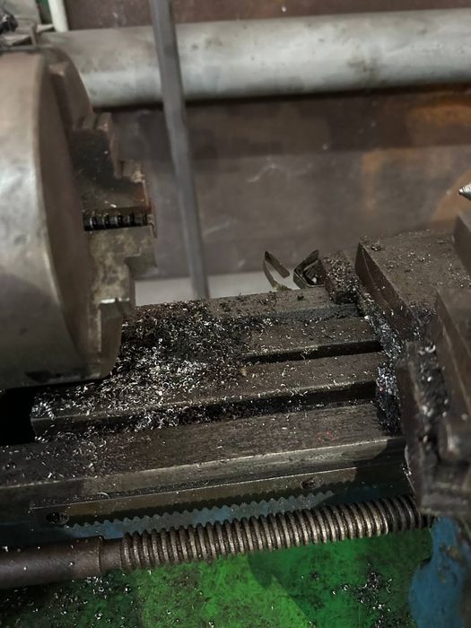 Продам токарний станок тв-16