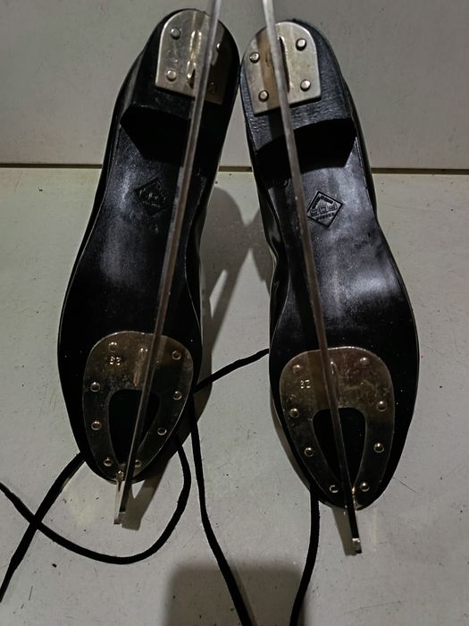 Łyżwy figurowe skóra rozmiar 45