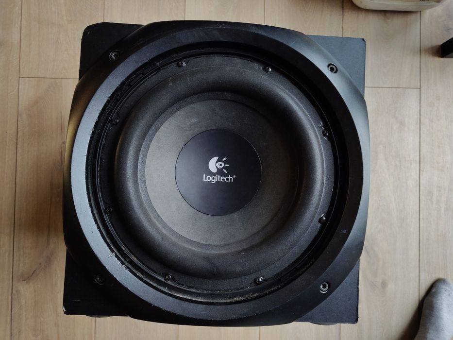 Subwoofer  Logitech Z-5500