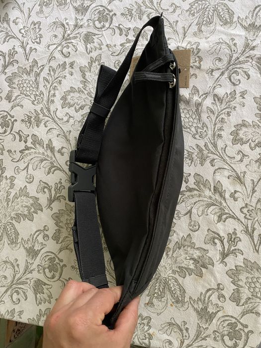 продам сумку на пояс nike