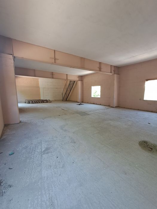 Продам комерційне приміщення 390м2 метро "Берестейська"