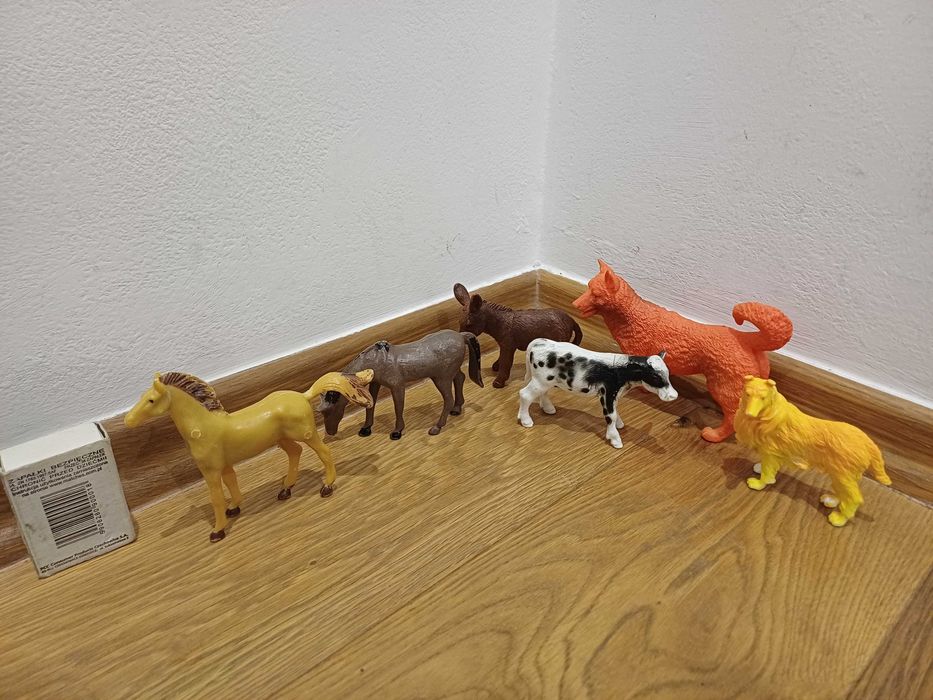 figurki zwierząt gospodarskich - różnej wielkości