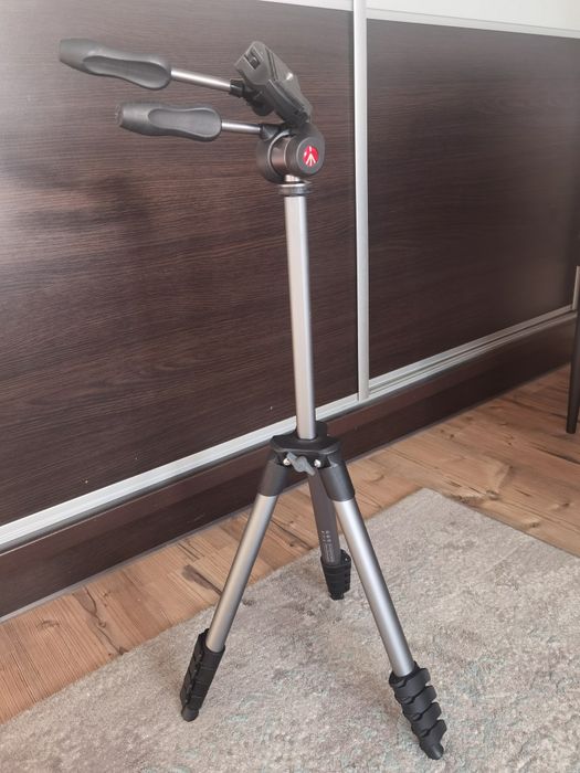 Statyw Manfrotto Compact Advanced
