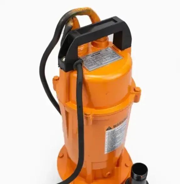 Канализационный насос для откачки чистой и грязной воды