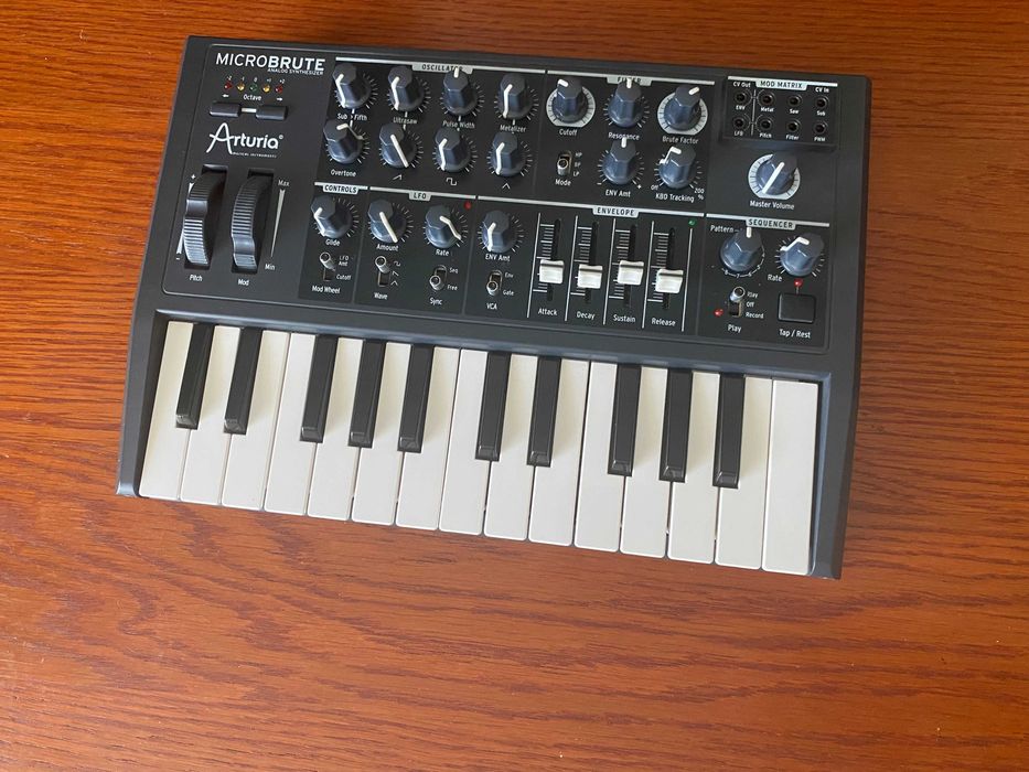 Arturia Microbrute