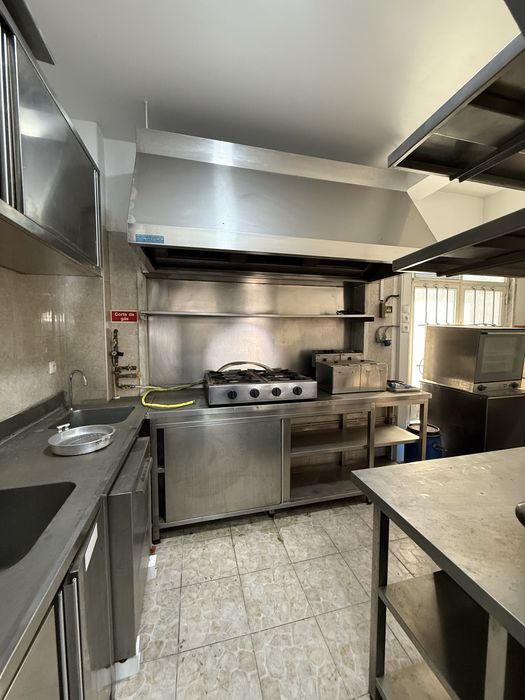 Restaurante totalmente equipado