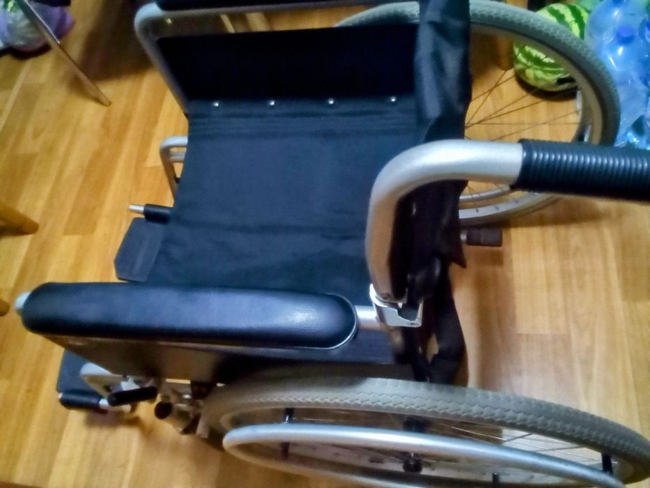 Инвалидная коляска