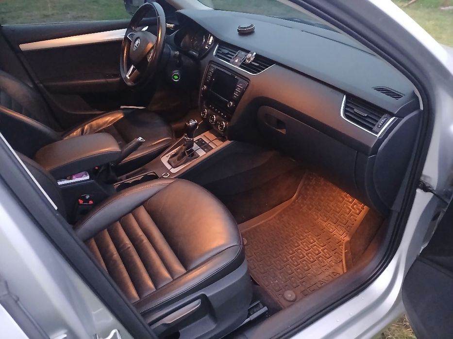 Skoda Octavia 2017 VIN TMBJJ7NE3H0170380 фото оголошення 8 з 24