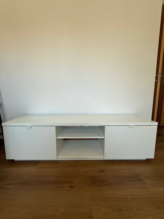 Móvel de TV IKEA BYÅS branco