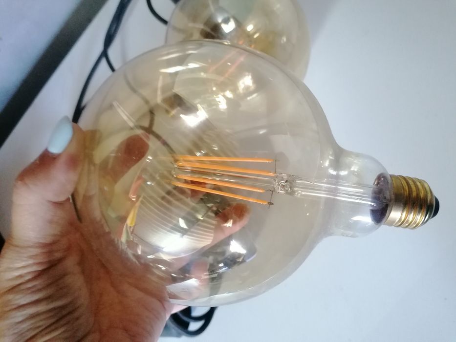 Lâmpadas com filamentos decorativas