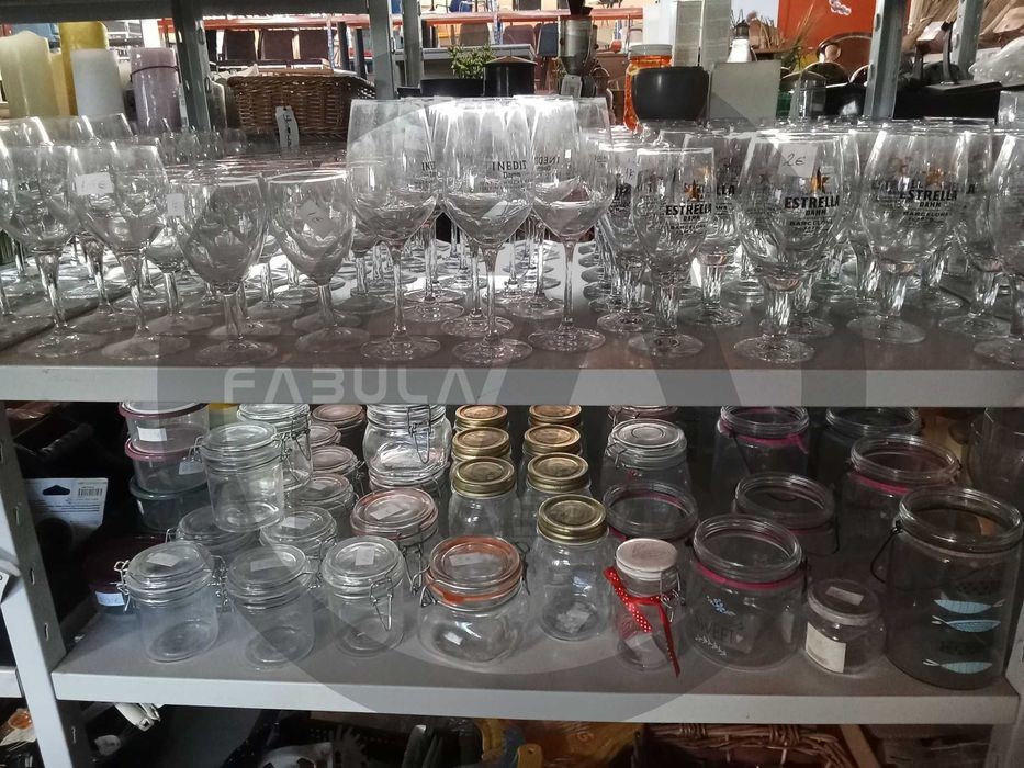 Copos / taças e jarras em vidro