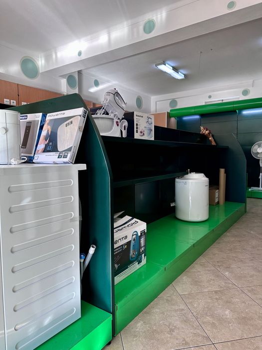 Vendo estantes para espaço comercial