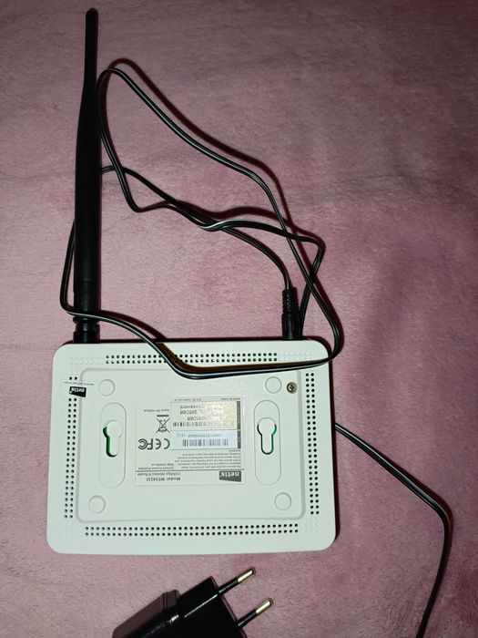 Router firmy Netia o prędkości 150 Mbps.