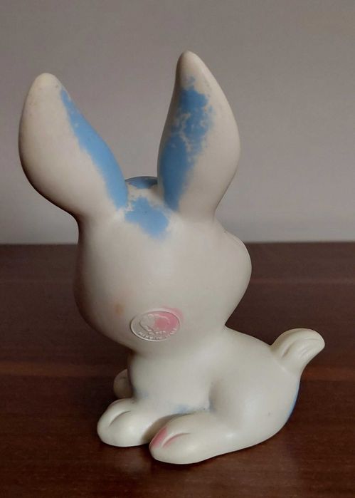 Boneco de borracha que chia muito antigo. Ledraplastic