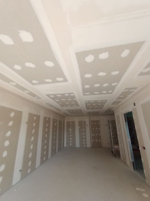 Montagem de pladur e barramento