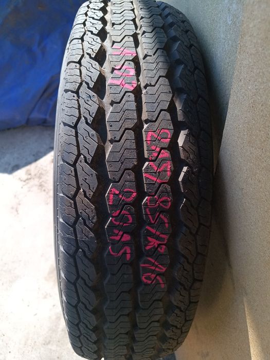 Opona felga 225/85E16 Michelin Mercedes