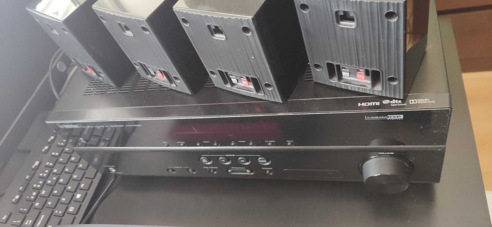 Amplificador Yamaha HTR-2067 + Colunas Samsung PS-CC350