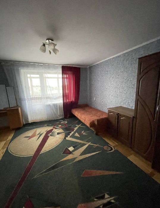 Здам ліжко-місце(підселення), в квартирі без власників на бл. Замості!