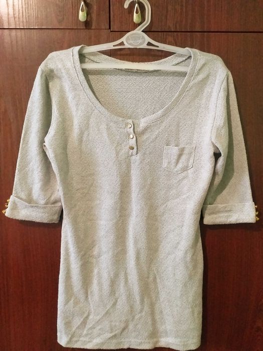 Sweterek damski srebrna nitka S/M