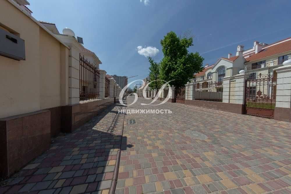 Продам коттедж в "Дубаи в Одессе", Королевские Сады на Французском