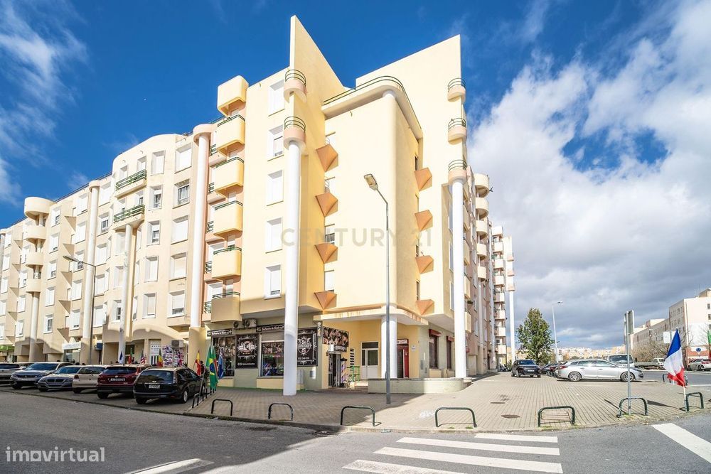Apartamento T3 Monte da Caparica - Investimento — Caparica E Trafaria, Setúbal