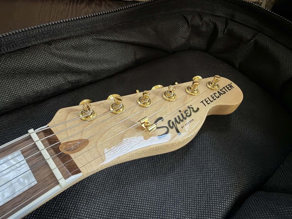 Sprzedam gitarę elektryczną Squier 40th Anniversary Telecaster Gold Edition (Black) + wzmacniacz Joyo DC-15S
