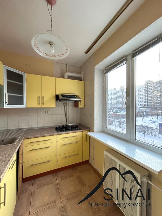 Терміново продам 3-кімнатну квартиру на Позняках