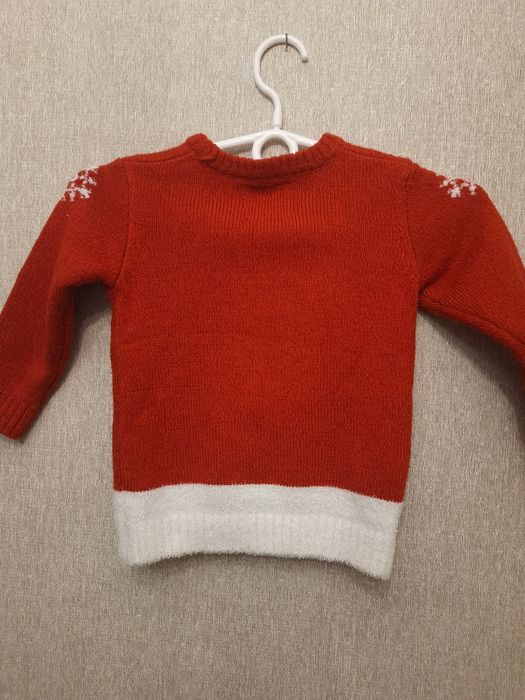 Свитер  тёплый для мальчиков  и для девочек. С новогодним принтом.