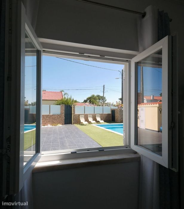 Moradia Térrea T3  com Piscina- Furo água  - Aroeira