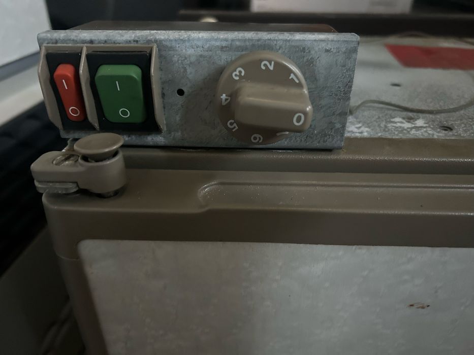 Lódowka kempingowa electrolux 12V/220V/gaz przyczepa kamper
