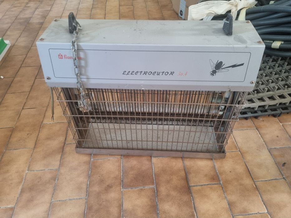 Mata mosquitos elétrico