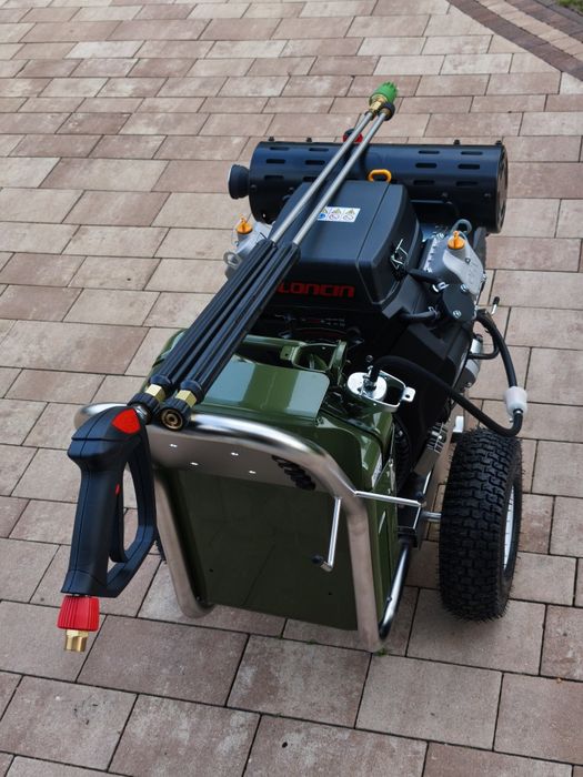 Myjka ciśnieniowa spalinowa Loncin 27km/ Comet 25l/330Bar
