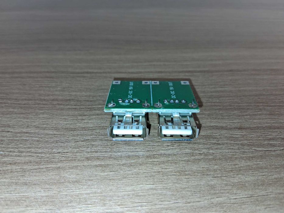 Y092 Moduł Przetwornica DC-DC 2.0-5V Na 5V USB (2 Sztuki)