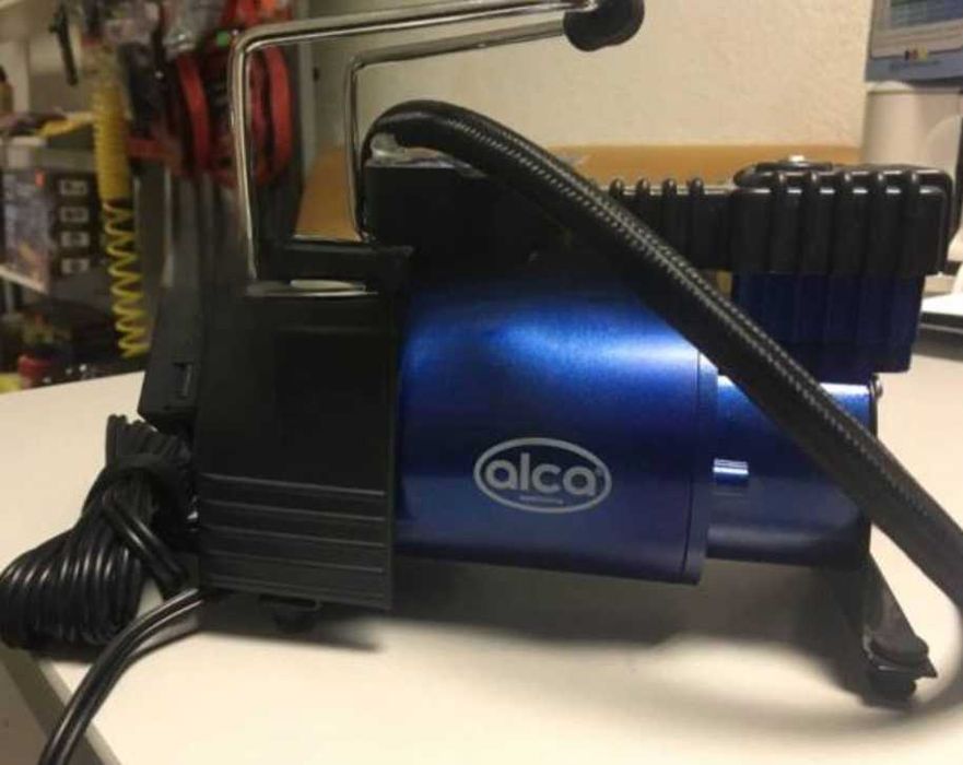 Компрессор для автомобіля 180 вт 12v 35 л хв